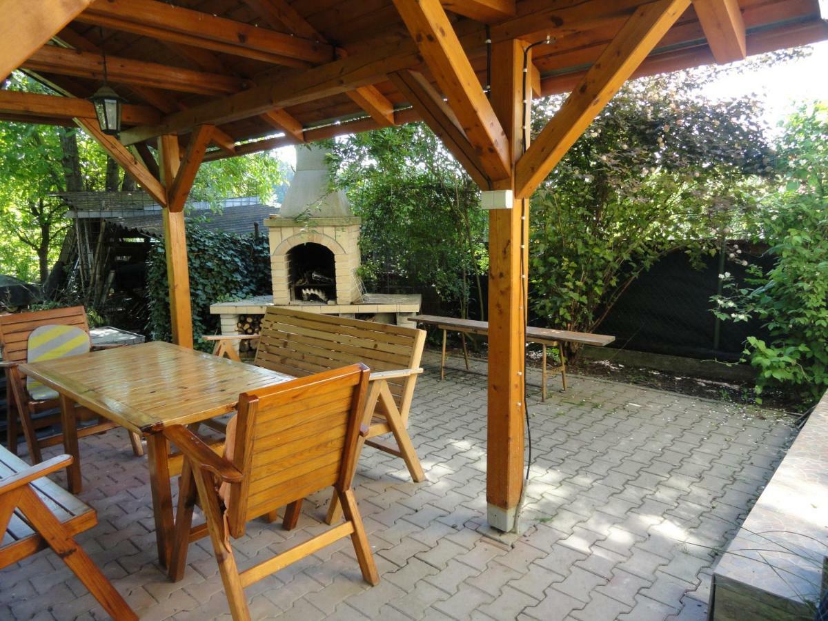 Privat Cerenica Apartment Belusa Bagian luar foto