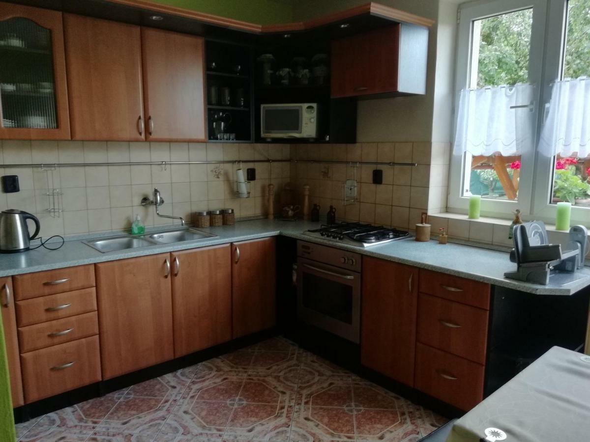 Privat Cerenica Apartment Belusa Bagian luar foto